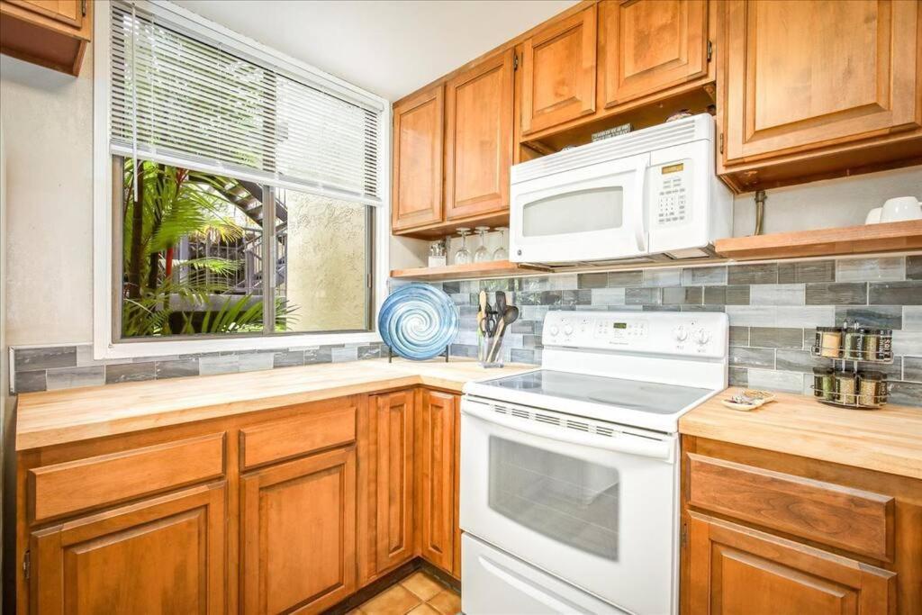 Beautiful 2/2 Condo In Kailua Kona. Ocean View! Екстер'єр фото