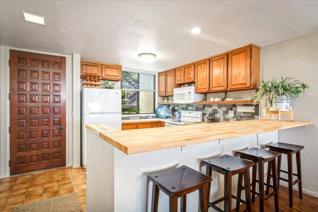Beautiful 2/2 Condo In Kailua Kona. Ocean View! Екстер'єр фото